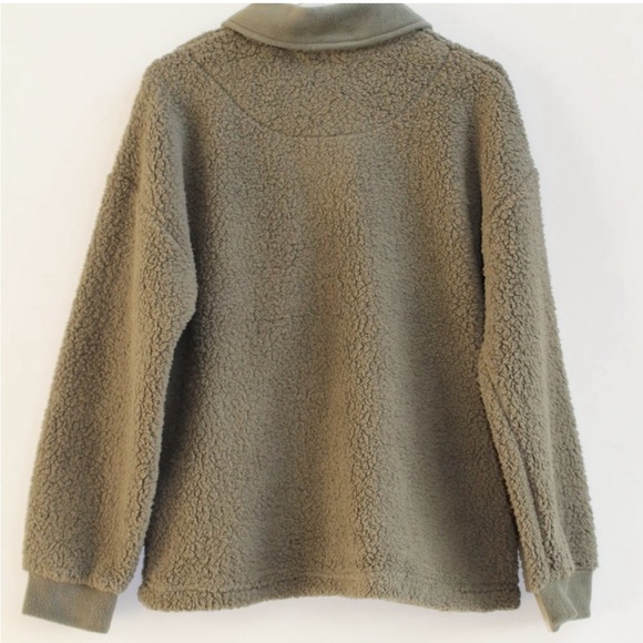 NEW Hippie Rose Juniors' Sherpa Contrast-Trimmed Shacket, Smokey Olive Size XL - Picture 3 of 5